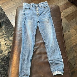 ANERICAN EAGLE JEANS